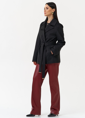 Женская куртка из эко замши с английским воротником