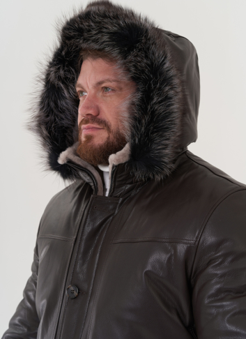Пуховик из натуральной кожи с капюшоном
