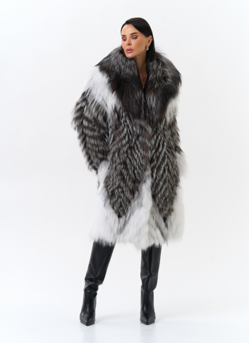 Шуба из меха чернобурой лисы