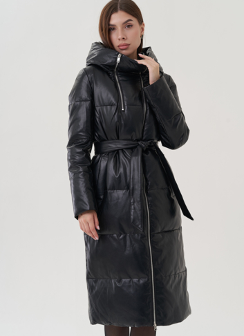 Женский пуховик из эко кожи с капюшоном