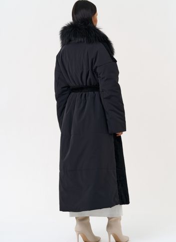 Комбинированное женское зимнее пальто в черном цвете