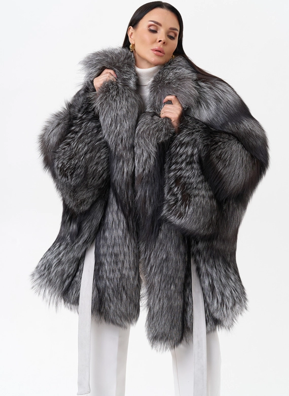 Шуба из чернобурой лисы фото
