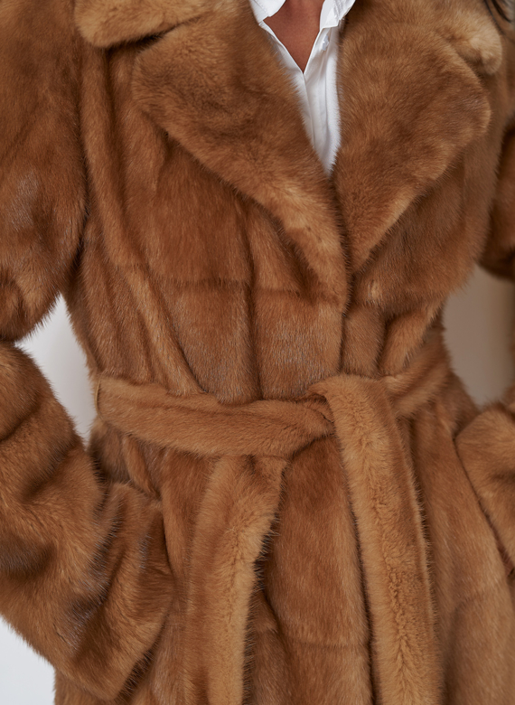 Женская длинная шуба из меха норки