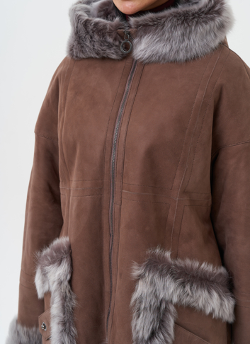 Натуральная дубленка с капюшоном