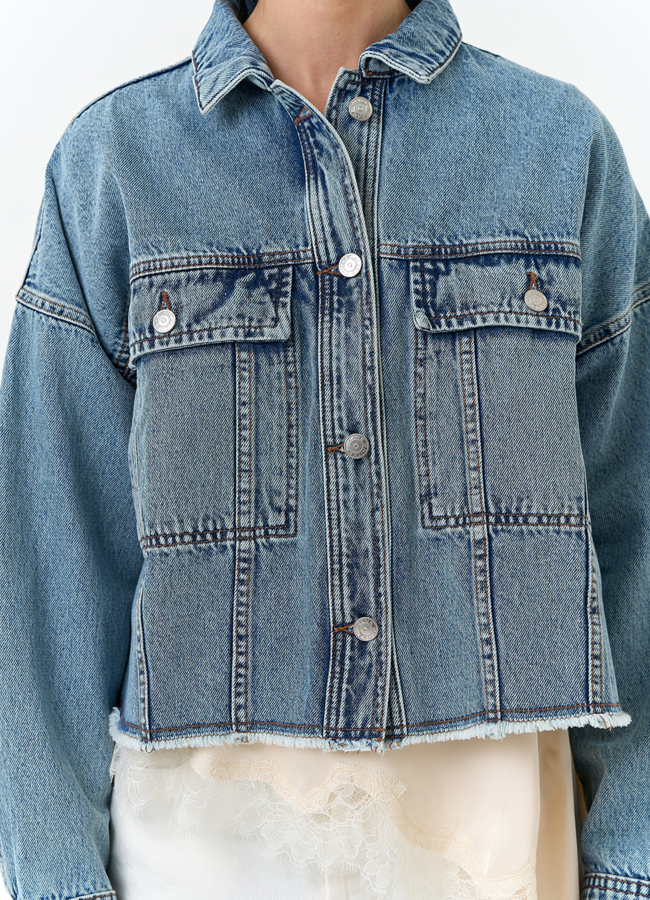 Женская джинсовая куртка модель № 33127 универмаг малина