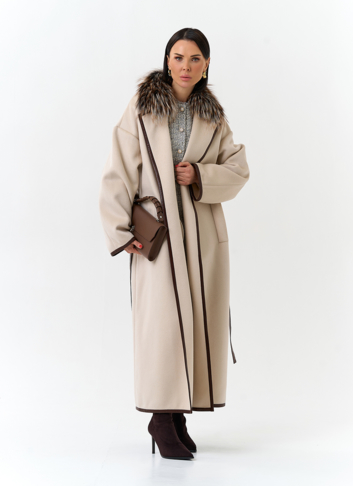 Женское длинное пальто с отделкой из меха лисы