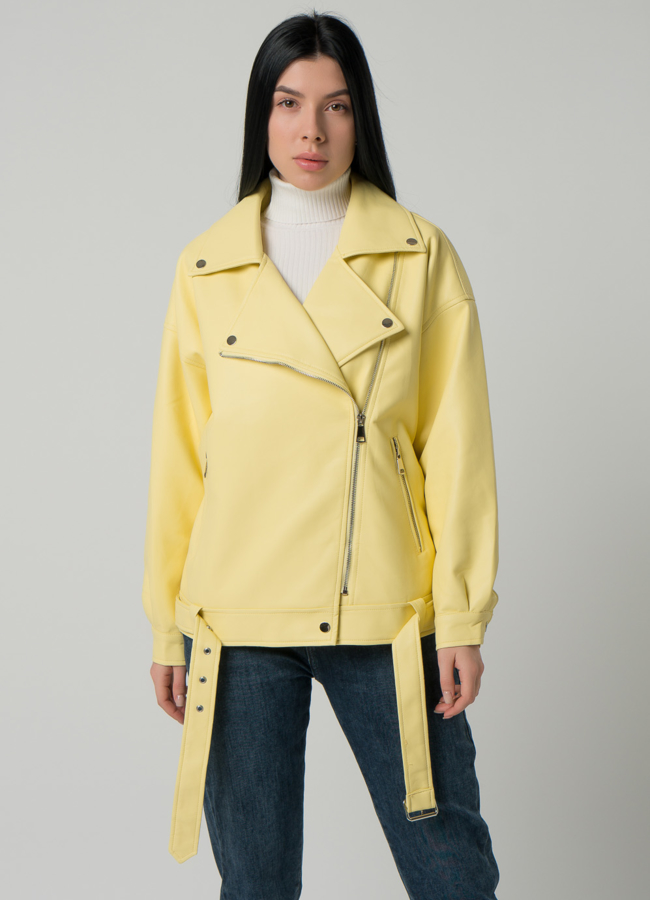 Женская удлиненная косуха-оверсайз в светло-желтом цвете модель № 22404 универмаг малина