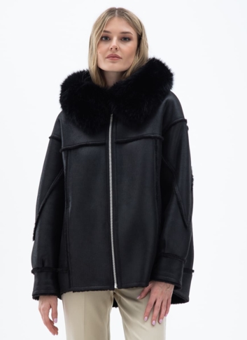 Женская дубленка из эко кожи с капюшоном