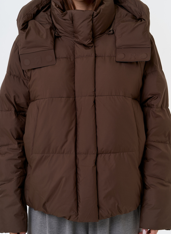 Женский пуховик с капюшоном