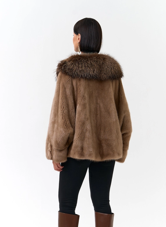 Куртка из норки с отделкой из меха чернобурки 