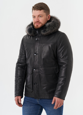 Пуховик из натуральной кожи с мехом енота