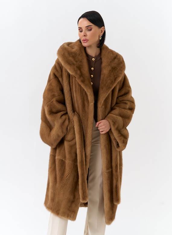 Шуба из меха норки с капюшоном