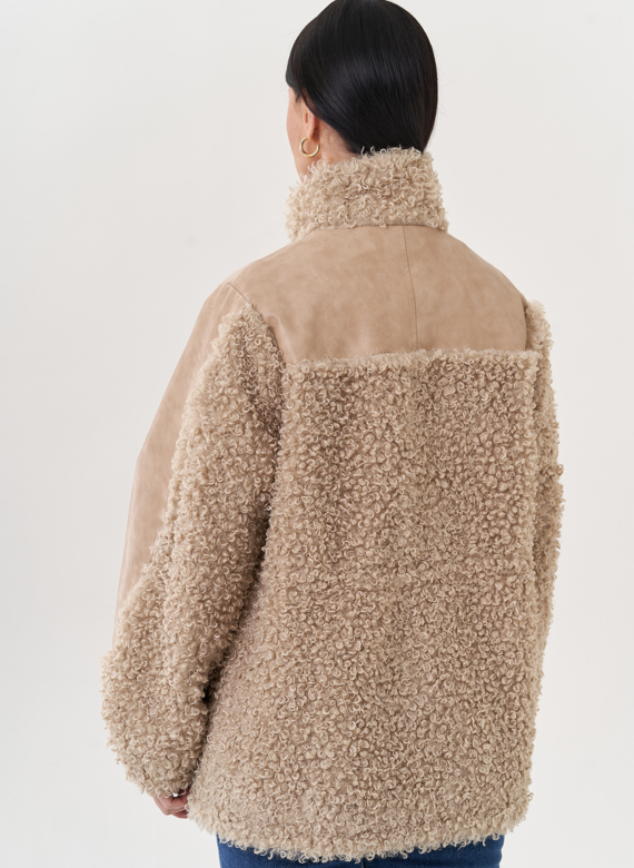 Комбинированный жакет из эко кожи