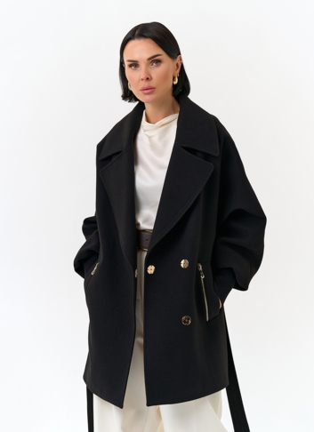 Женское укороченное пальто с декоративными молниями