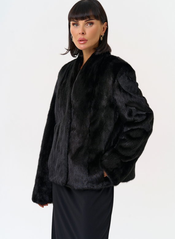 Укороченная шуба из меха норки 