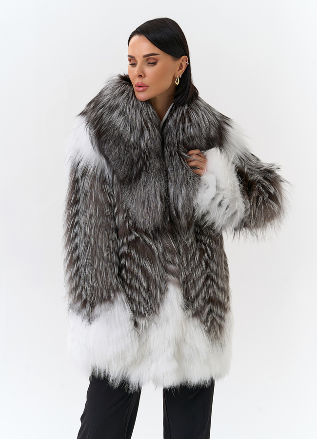 Шуба из меха чернобурой лисы модель № 32142 в кредит