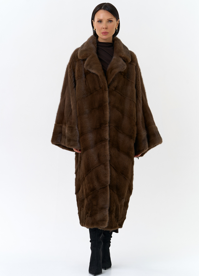 Шуба оверсайз с английским воротником модель № 26021 в кредит