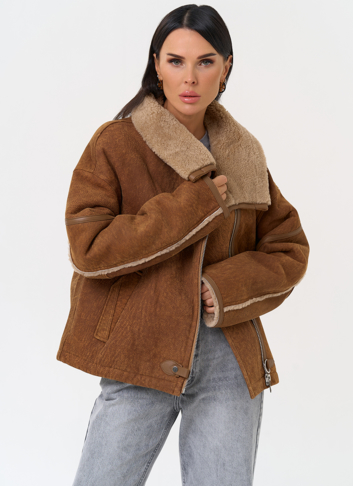 Короткая дубленка с воротником