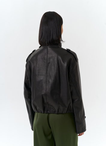 Женская куртка из натуральной кожи